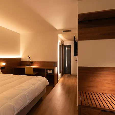 Biazteri Hotel 2*