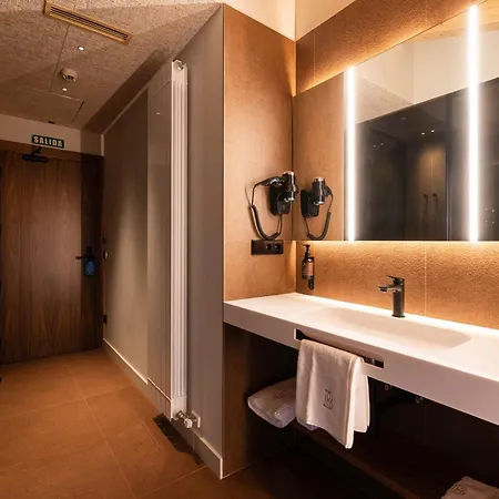 Biazteri Hotel 2*